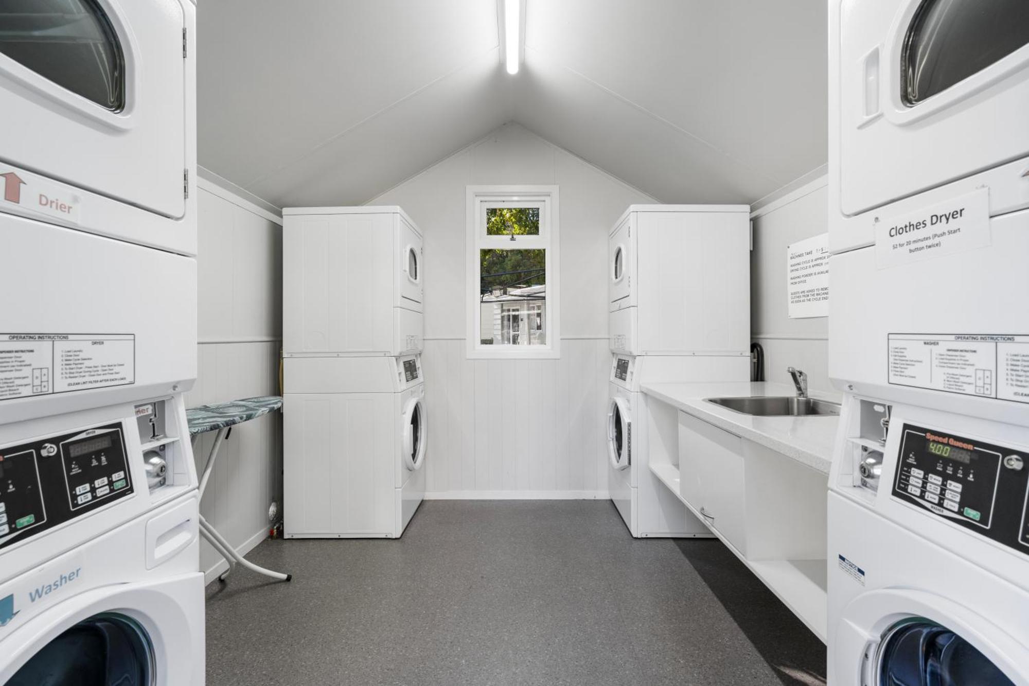 Tasman Holiday Parks พิคตัน ภายนอก รูปภาพ Laundry facilities at the University of Cambridge