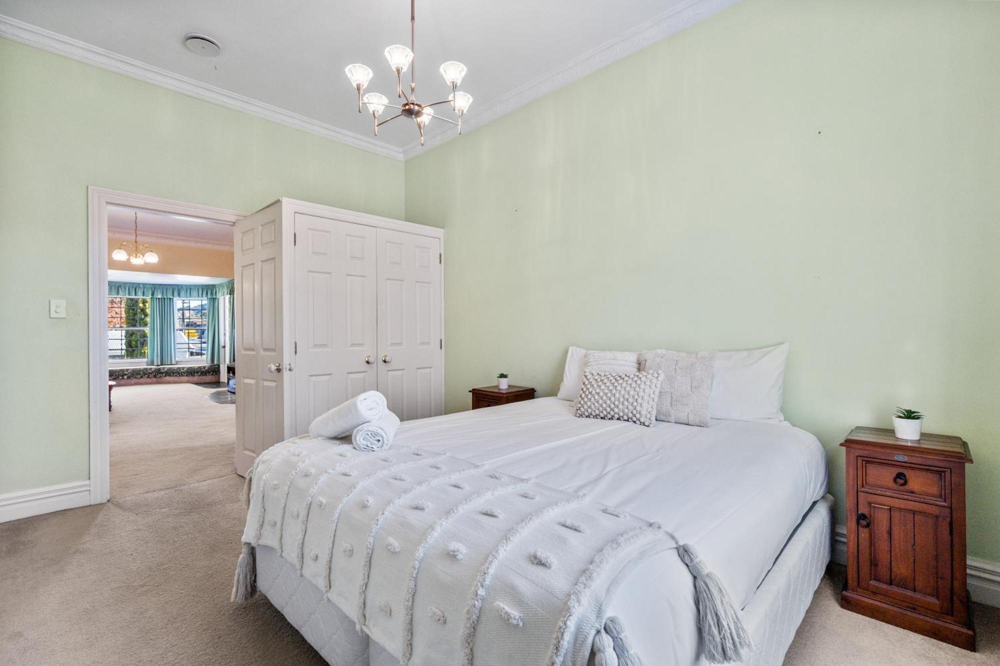 Tasman Holiday Parks พิคตัน ภายนอก รูปภาพ A bedroom