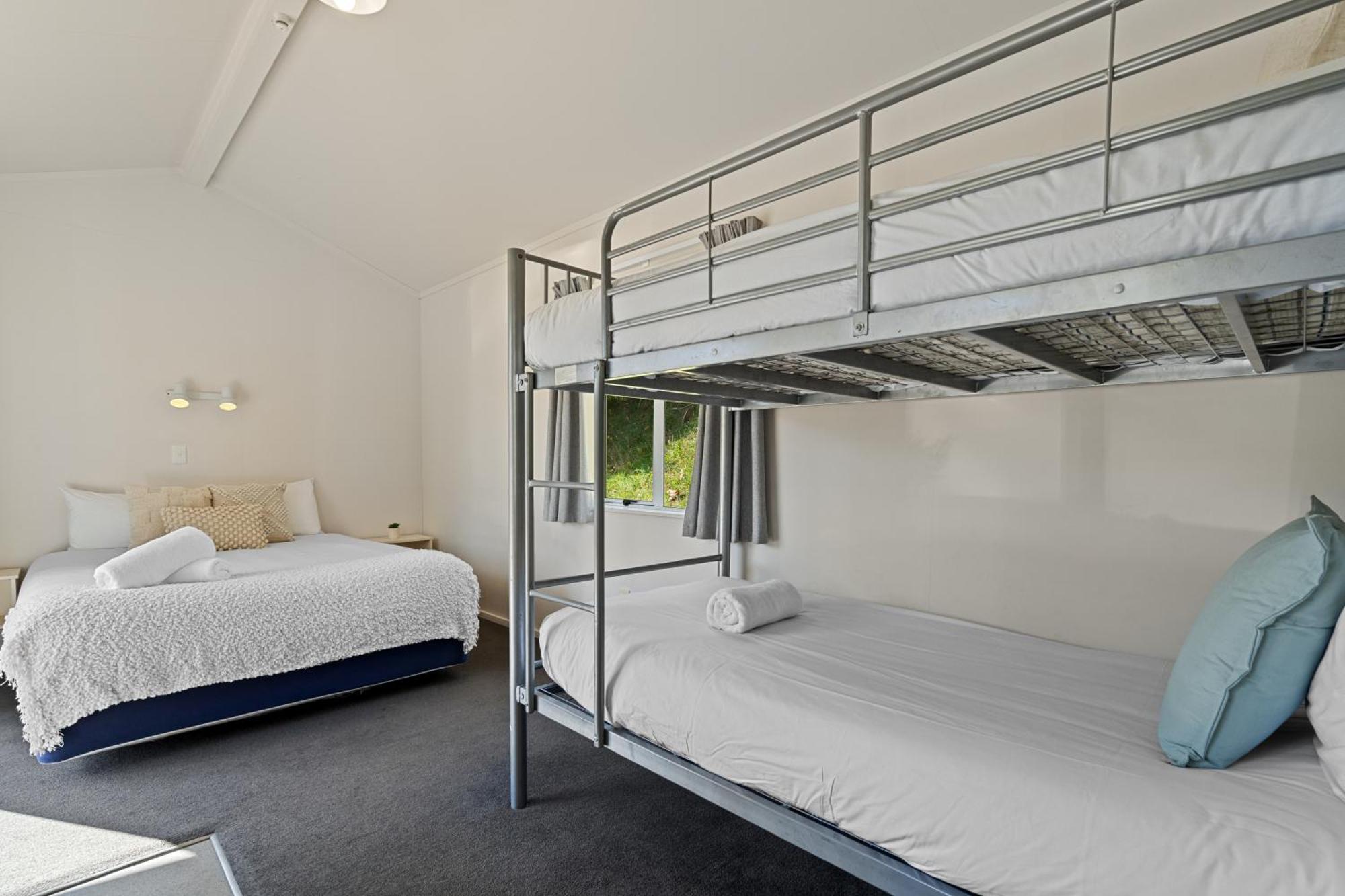 Tasman Holiday Parks พิคตัน ภายนอก รูปภาพ A bunk bed