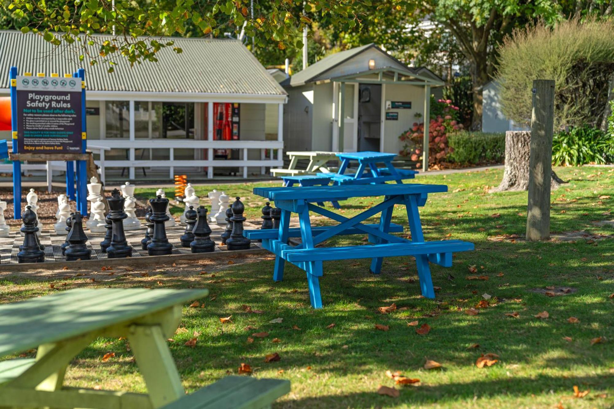 Tasman Holiday Parks พิคตัน ภายนอก รูปภาพ The cafe at the park
